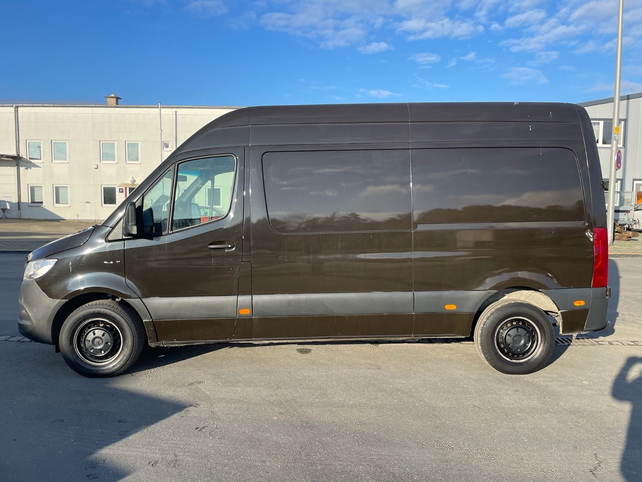 Mercedes-Benz eSprinter L2H2 Kastenwagen/UPS/47KW/AC/Kamera - Panel van, Electric van: picture 4 Mercedes-Benz eSprinter L2H2 Kastenwagen/UPS/47KW/AC/Kamera - Panel van, Electric van: picture 4