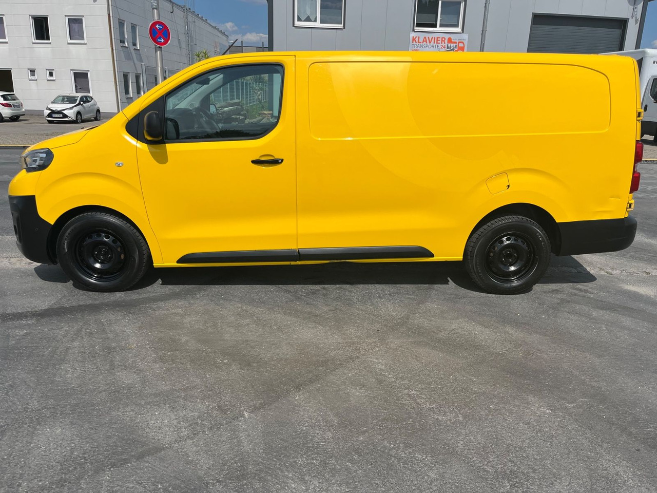 Peugeot Expert Box Pro L3 / 2.0 Blue HDI / More units - Small van: picture 4 Peugeot Expert Box Pro L3 / 2.0 Blue HDI / More units - Small van: picture 4