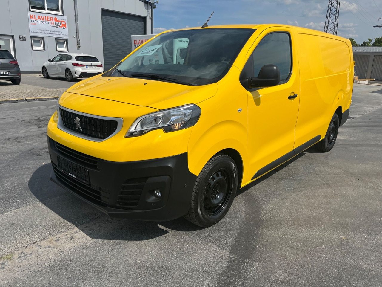 Peugeot Expert Box Pro L3 / 2.0 Blue HDI / More units - Small van: picture 2 Peugeot Expert Box Pro L3 / 2.0 Blue HDI / More units - Small van: picture 2