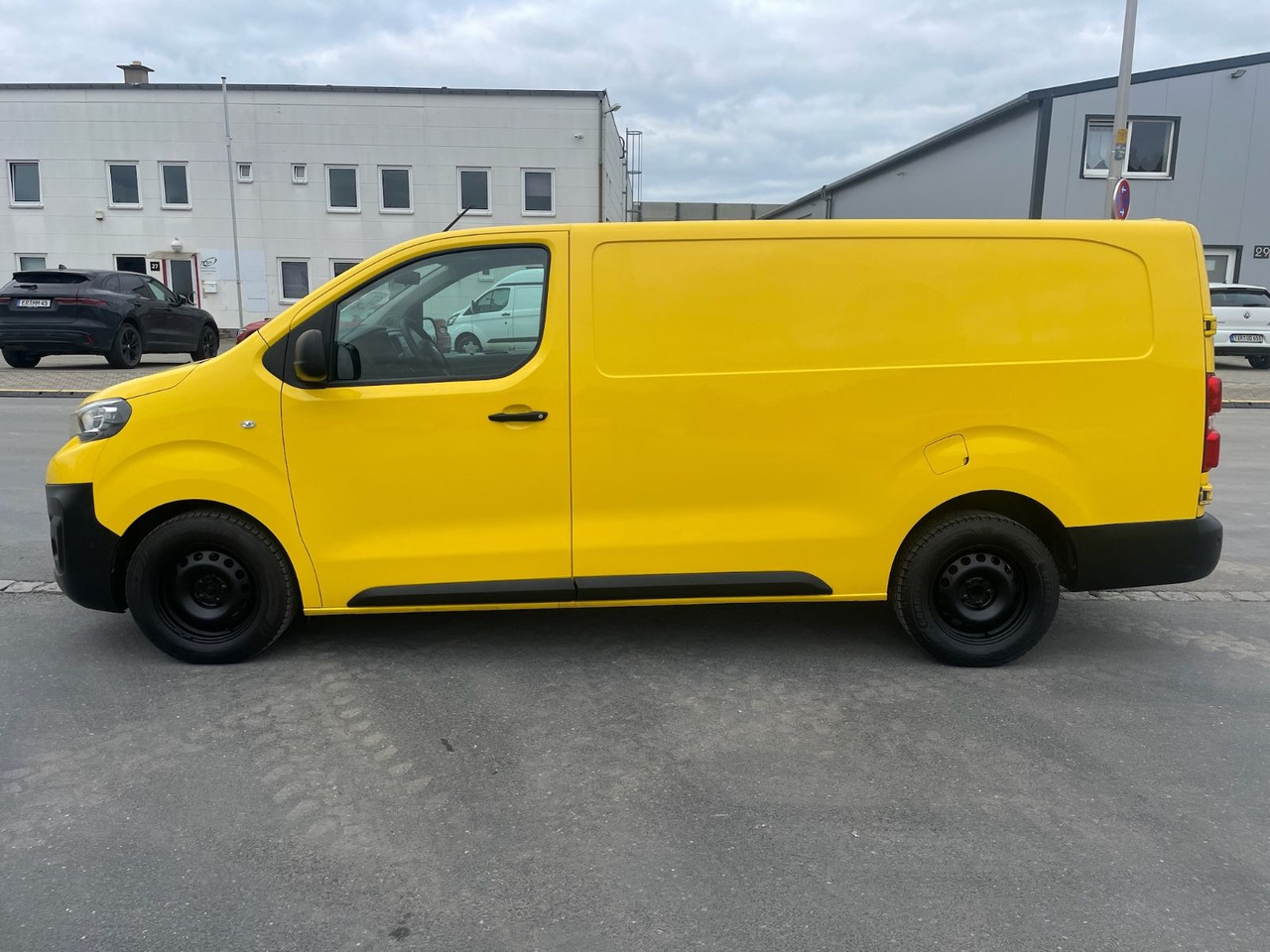 Peugeot Expert Kasten Pro L3/2.0 BlueHDI/AC/EU6d - Small van: picture 4 Peugeot Expert Kasten Pro L3/2.0 BlueHDI/AC/EU6d - Small van: picture 4