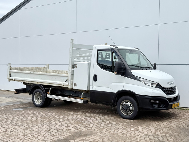 Iveco Daily 35C12 2.3 L3 Kipper Dubbellucht 3.5t Trekhaak Airco Cruise Control Lucht Geveerde Stoel - Tipper van: picture 5 Iveco Daily 35C12 2.3 L3 Kipper Dubbellucht 3.5t Trekhaak Airco Cruise Control Lucht Geveerde Stoel - Tipper van: picture 5