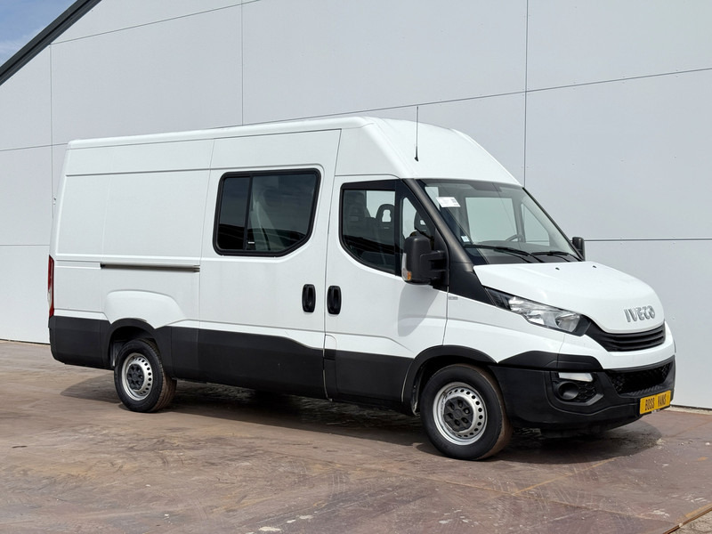 Iveco Daily 35S14 2.3 L2H2 Dubbele Cabine 7 Stoelen Mixto DoKa Airco Cruise Control Trekhaak 3.5t Lucht geveerde stoel - Panel van, Combi van: picture 4 Iveco Daily 35S14 2.3 L2H2 Dubbele Cabine 7 Stoelen Mixto DoKa Airco Cruise Control Trekhaak 3.5t Lucht geveerde stoel - Panel van, Combi van: picture 4