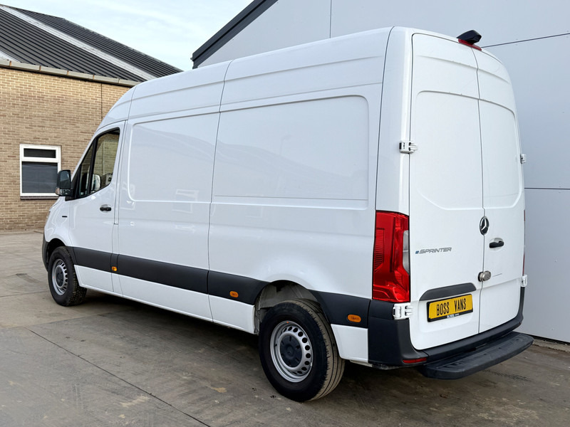 Mercedes-Benz eSprinter 312 55kWh ALL-IN PRIJS L2H2 55kWh 168km WLTP 80kw Snelladen Climate Control Stoelverwarming - Panel van, Electric van: picture 2 Mercedes-Benz eSprinter 312 55kWh ALL-IN PRIJS L2H2 55kWh 168km WLTP 80kw Snelladen Climate Control Stoelverwarming - Panel van, Electric van: picture 2