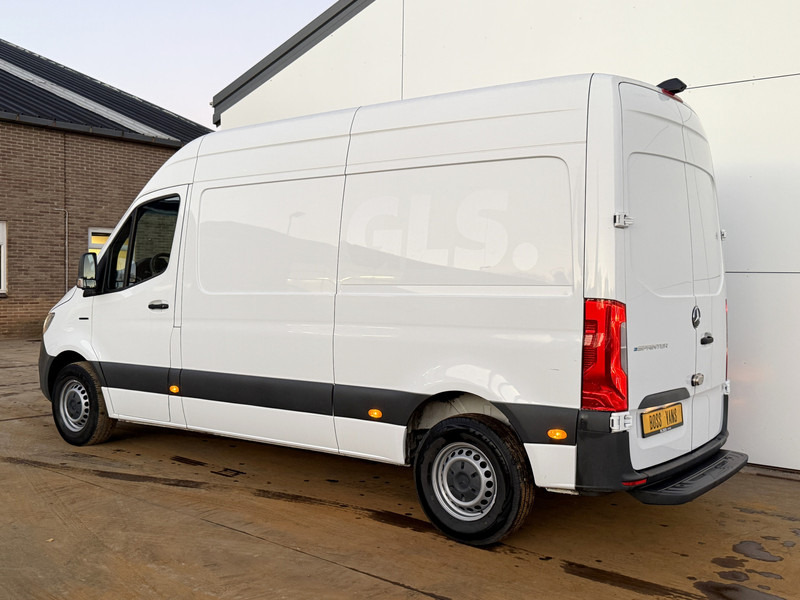 Mercedes-Benz eSprinter eSprinter L2H2 55 kWh ALL-IN PRIJS L2H2 55kWh 168km WLTP 80kw Snelladen Climate Control Camera Stoelverwarming - Panel van, Electric van: picture 2 Mercedes-Benz eSprinter eSprinter L2H2 55 kWh ALL-IN PRIJS L2H2 55kWh 168km WLTP 80kw Snelladen Climate Control Camera Stoelverwarming - Panel van, Electric van: picture 2
