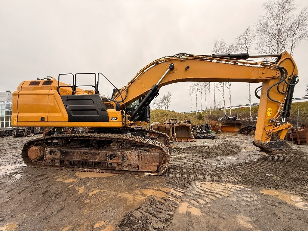 CAT 352 - Crawler excavator: picture 3 CAT 352 - Crawler excavator: picture 3