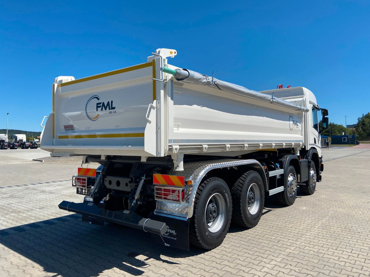 Scania P420 8x4 FML DREISEITENKIPPER - Tipper: picture 5 Scania P420 8x4 FML DREISEITENKIPPER - Tipper: picture 5