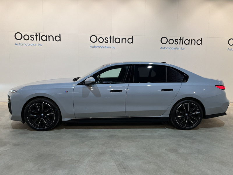 BMW i7 xDrive60 106 kWh / M Sportpakket / Panoramadak / Bowers & Wilkins / 11.600 KM !! - Sedan: picture 3 BMW i7 xDrive60 106 kWh / M Sportpakket / Panoramadak / Bowers & Wilkins / 11.600 KM !! - Sedan: picture 3