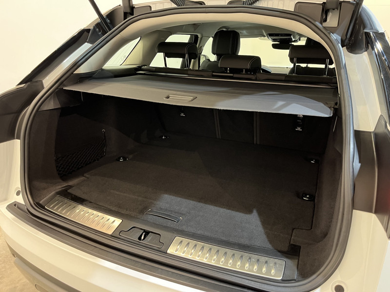 SUV Land Rover Range Rover Velar 2.0 P400e AWD PHEV / 20" LMV / Alcantara / 53.000 KM !!: picture 20