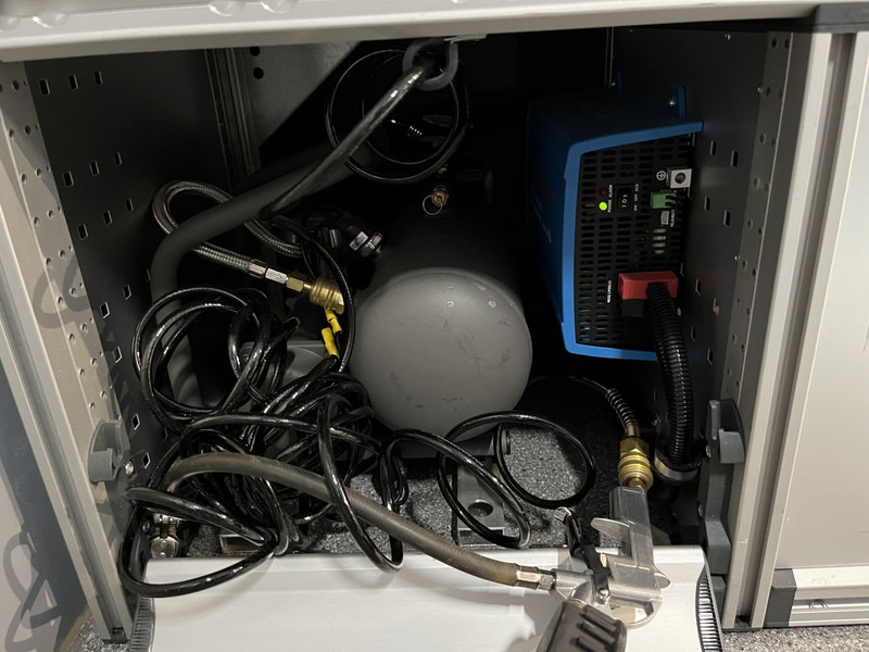 Panel van Mercedes-Benz Sprinter 311 CDI L2H2 RWD / Euro 6 / Servicebus / Bott inrichting / 220V / Airco / Oprijplaat / Compressor / CarPlay / Camera: picture 12