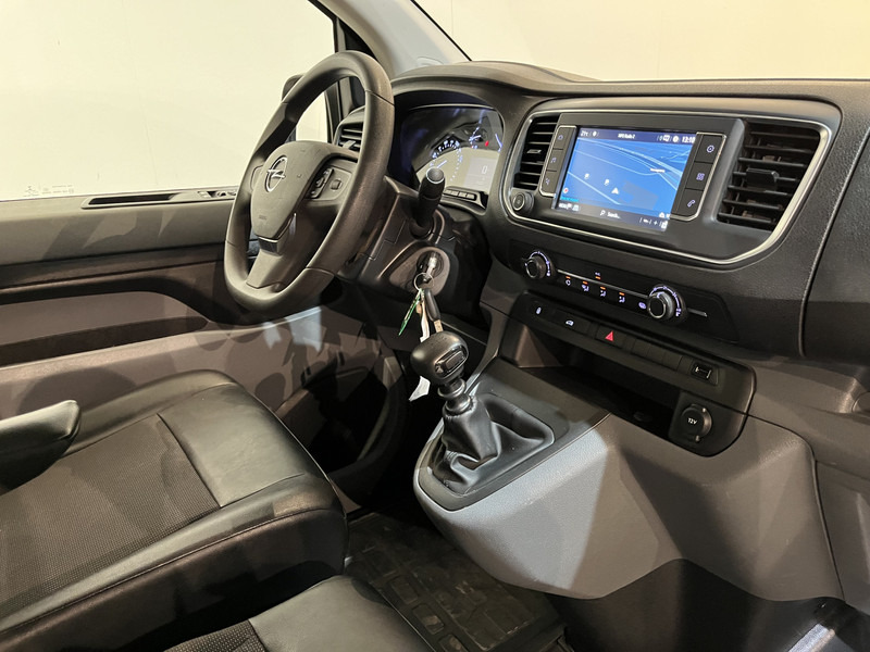 Opel Vivaro 2.0 CDTI L3H1 150 PK Servicebus / Inrichting / Euro 6 / Airco / Cruise Control / Camera / Trekhaak / CarPlay / Navigatie / 3-Zits / - Small van: picture 3 Opel Vivaro 2.0 CDTI L3H1 150 PK Servicebus / Inrichting / Euro 6 / Airco / Cruise Control / Camera / Trekhaak / CarPlay / Navigatie / 3-Zits / - Small van: picture 3