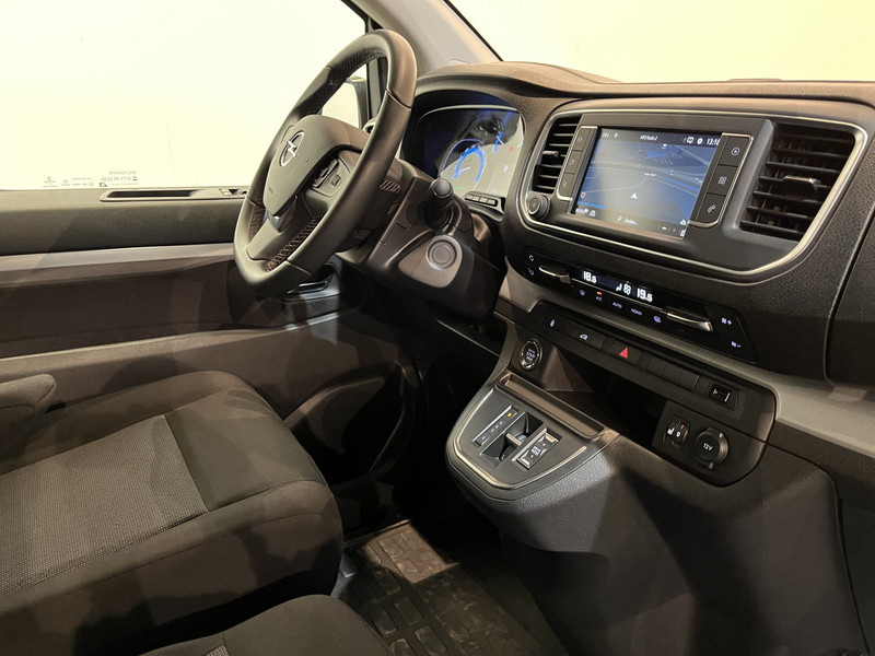 Opel Vivaro Electric L2 75 kWh Koelauto / Carrier Koeling / 100% Elektrisch / Airco / Cruise Control / Camera / CarPlay / 3-Zits / 2.850 KM !! - Refrigerated van, Electric van: picture 4 Opel Vivaro Electric L2 75 kWh Koelauto / Carrier Koeling / 100% Elektrisch / Airco / Cruise Control / Camera / CarPlay / 3-Zits / 2.850 KM !! - Refrigerated van, Electric van: picture 4