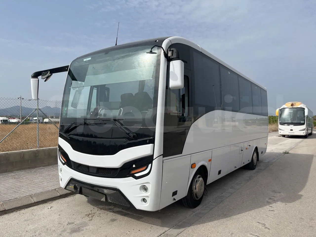 Isuzu Grand Toro - Coach: picture 4 Isuzu Grand Toro - Coach: picture 4