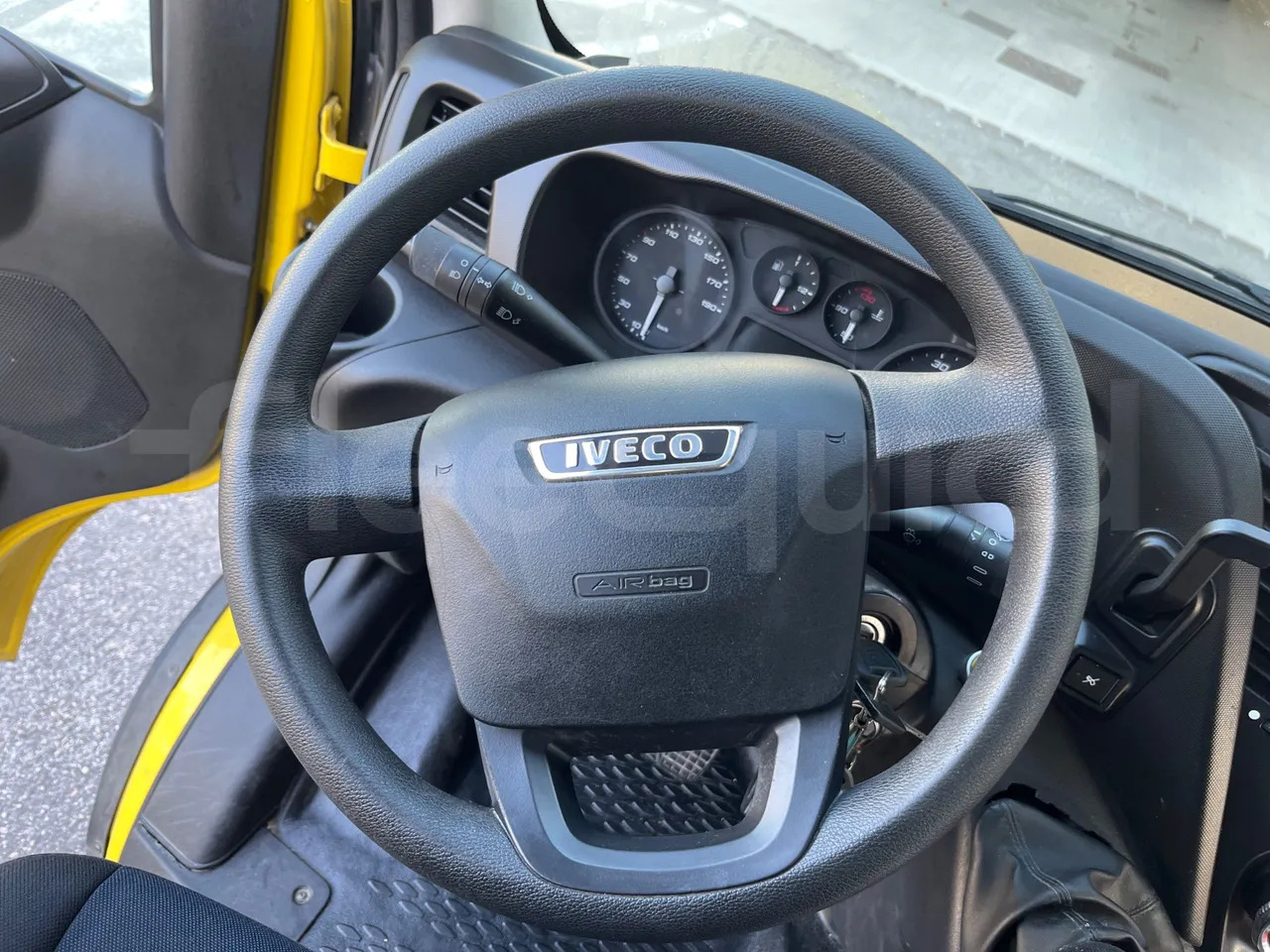 School bus Iveco Daily: picture 20