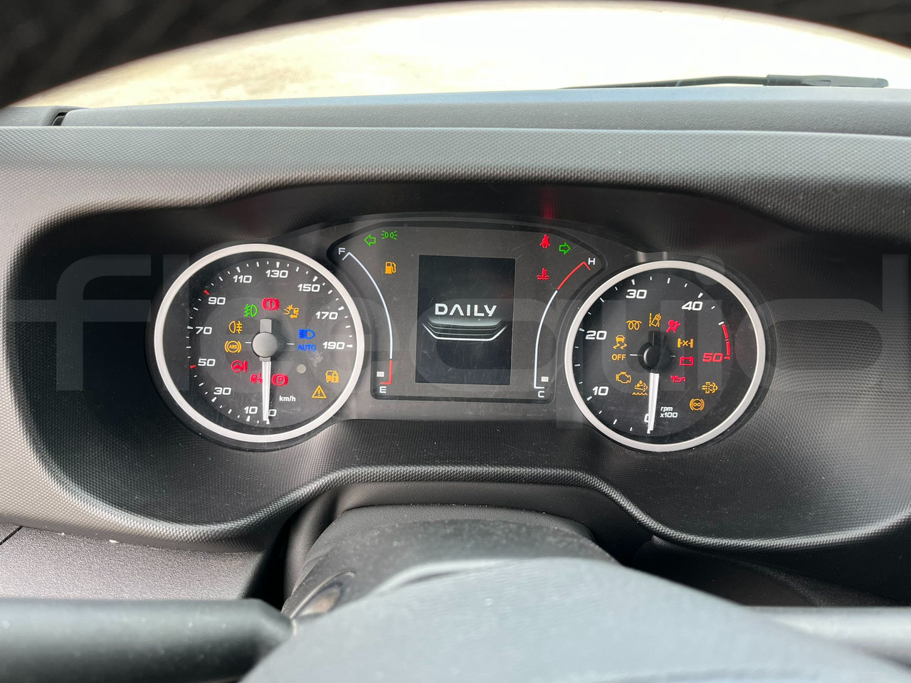 Iveco Daily - Minibus: picture 2 Iveco Daily - Minibus: picture 2