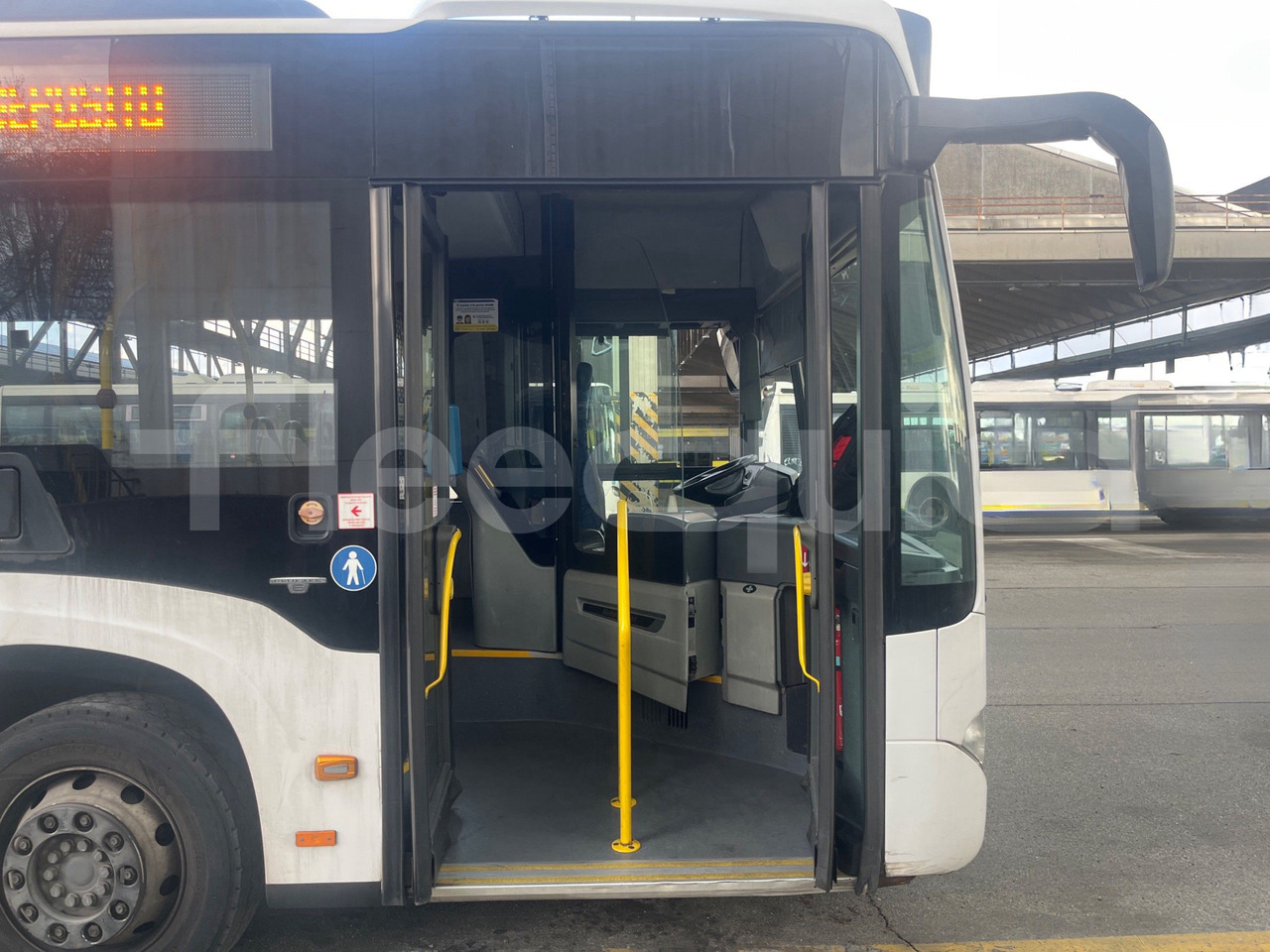 City bus Mercedes-Benz Citaro: picture 11
