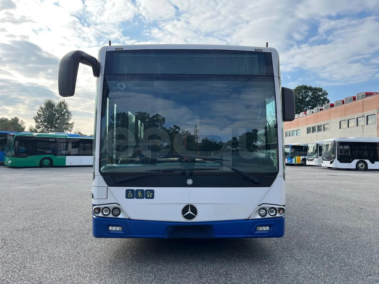 Mercedes-Benz Conecto - City bus: picture 2 Mercedes-Benz Conecto - City bus: picture 2