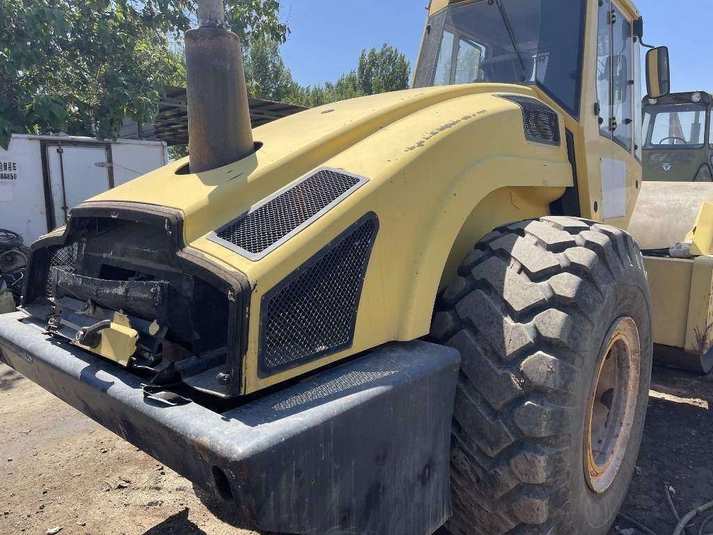 Bomag 226-4 - Compactor: picture 3 Bomag 226-4 - Compactor: picture 3