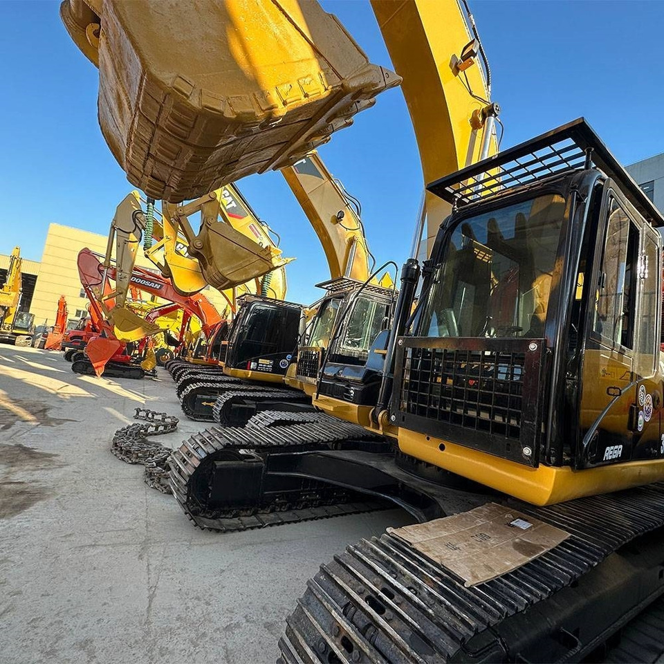 CAT 323 D L - Crawler excavator: picture 4 CAT 323 D L - Crawler excavator: picture 4