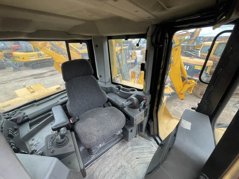 Caterpillar D8T - Bulldozer: picture 3 Caterpillar D8T - Bulldozer: picture 3