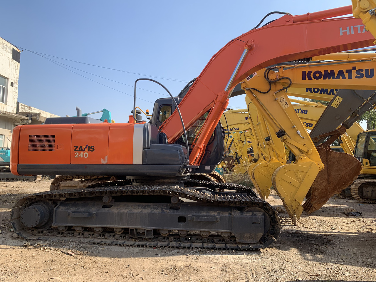 HITACHI ZAXIS240 - Wheel excavator: picture 1 HITACHI ZAXIS240 - Wheel excavator: picture 1