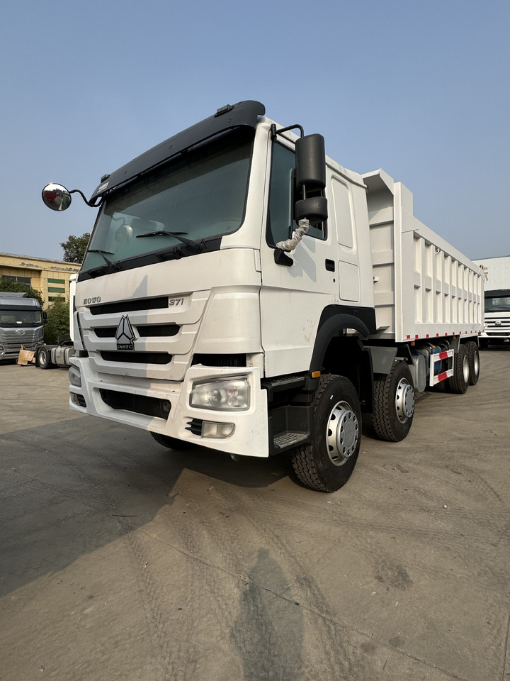 HOWO 8x4 - Dumper: picture 1 HOWO 8x4 - Dumper: picture 1