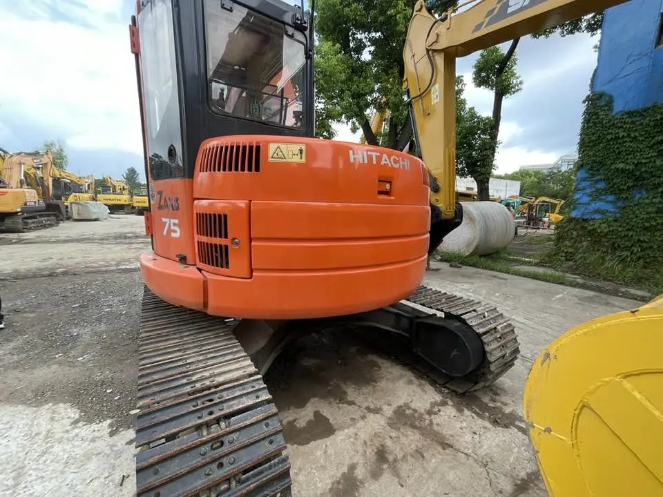Hitachi ZX75US-7 - Mini excavator: picture 2 Hitachi ZX75US-7 - Mini excavator: picture 2