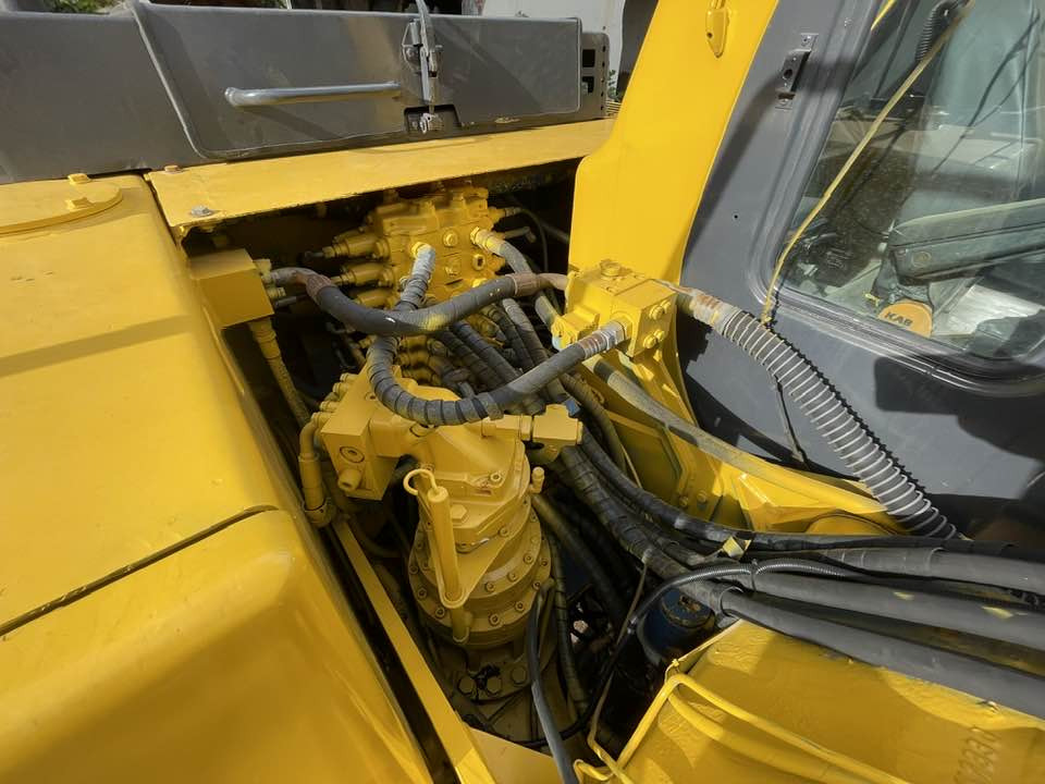 Komatsu PW160-8 [ - Wheel excavator: picture 4 Komatsu PW160-8 [ - Wheel excavator: picture 4