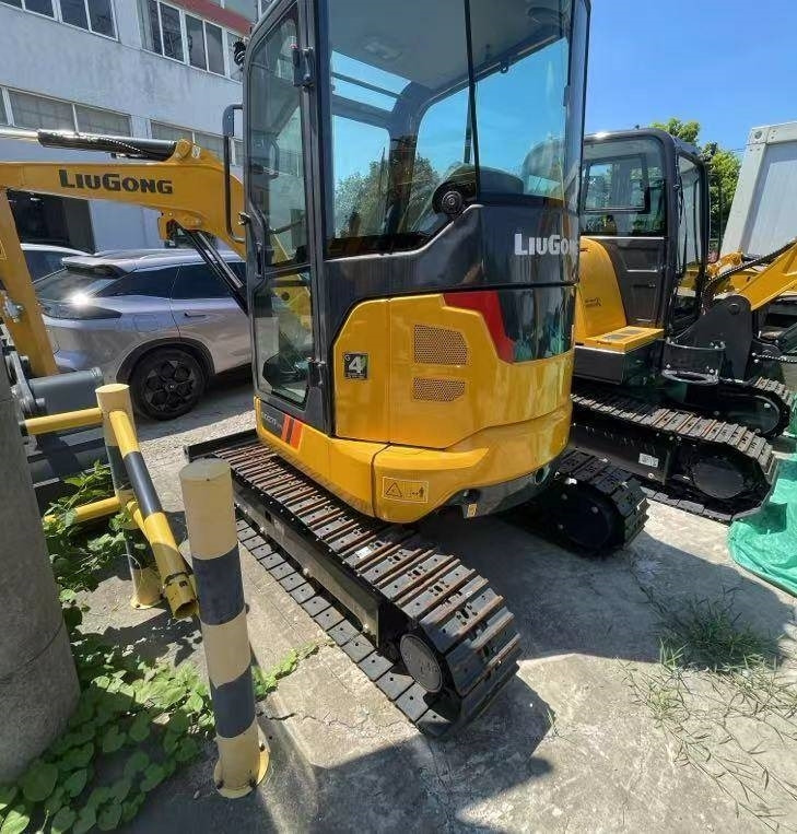 Liugong 9027 FZTS - Crawler excavator: picture 1 Liugong 9027 FZTS - Crawler excavator: picture 1