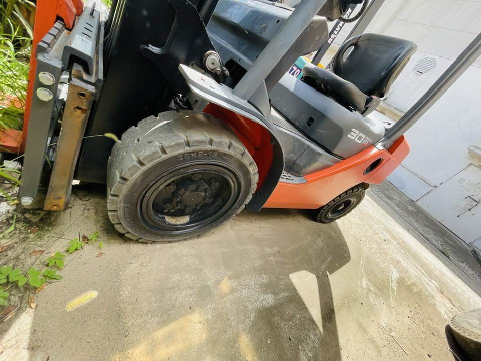 Toyota 8FGU30 - Forklift: picture 4 Toyota 8FGU30 - Forklift: picture 4