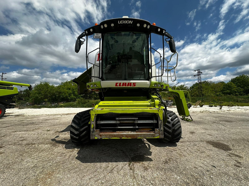 Claas Lexion 770 TT - Combine harvester: picture 2 Claas Lexion 770 TT - Combine harvester: picture 2