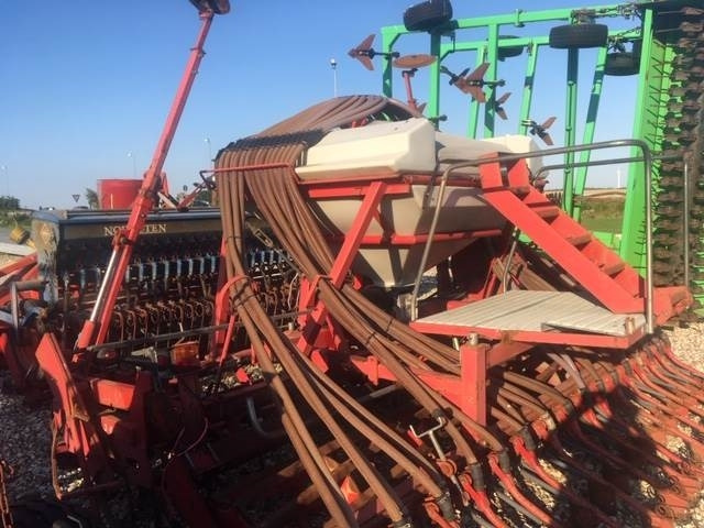 Doublet-Record DB 4M M/ACCON LUFT  - Seed drill: picture 3 Doublet-Record DB 4M M/ACCON LUFT  - Seed drill: picture 3
