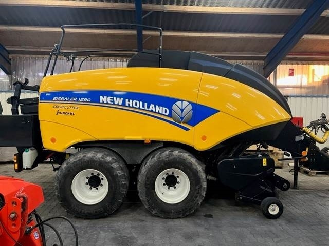 New Holland BB1290RC - Square baler: picture 1 New Holland BB1290RC - Square baler: picture 1