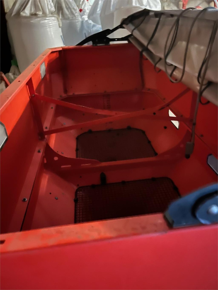 Rauch AXIS M 30.2 EMC Q-A - Slurry injector: picture 3 Rauch AXIS M 30.2 EMC Q-A - Slurry injector: picture 3