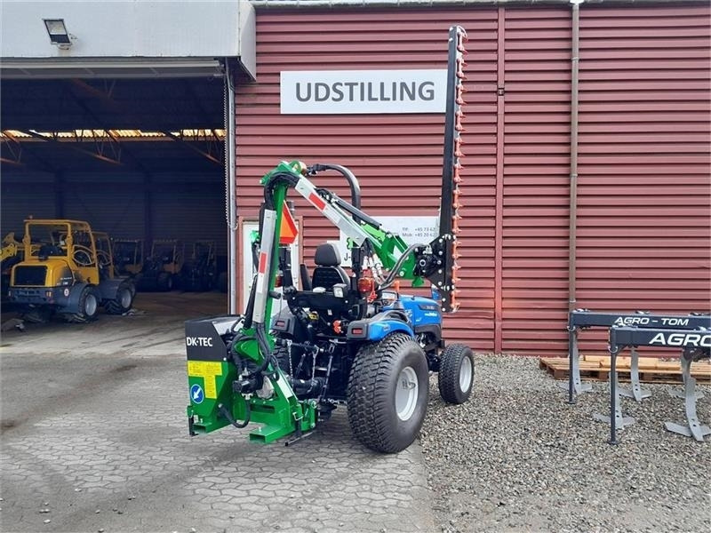 Dk-Tec AM220 - Boom mower: picture 2 Dk-Tec AM220 - Boom mower: picture 2