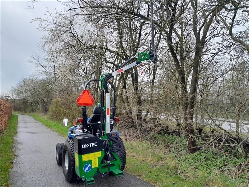 Dk-Tec AM220 - Boom mower: picture 4 Dk-Tec AM220 - Boom mower: picture 4