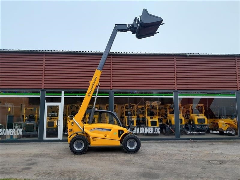 - - - EUROTRAC TH25.6 - Telescopic handler: picture 2 - - - EUROTRAC TH25.6 - Telescopic handler: picture 2