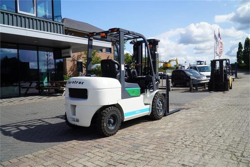 Eurotrac  - Electric forklift: picture 3 Eurotrac  - Electric forklift: picture 3