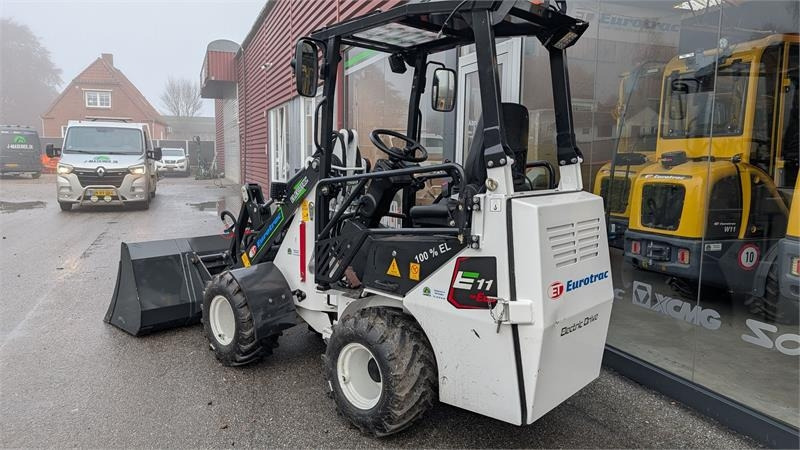 Eurotrac W11-E DEMO - Compact loader: picture 3 Eurotrac W11-E DEMO - Compact loader: picture 3