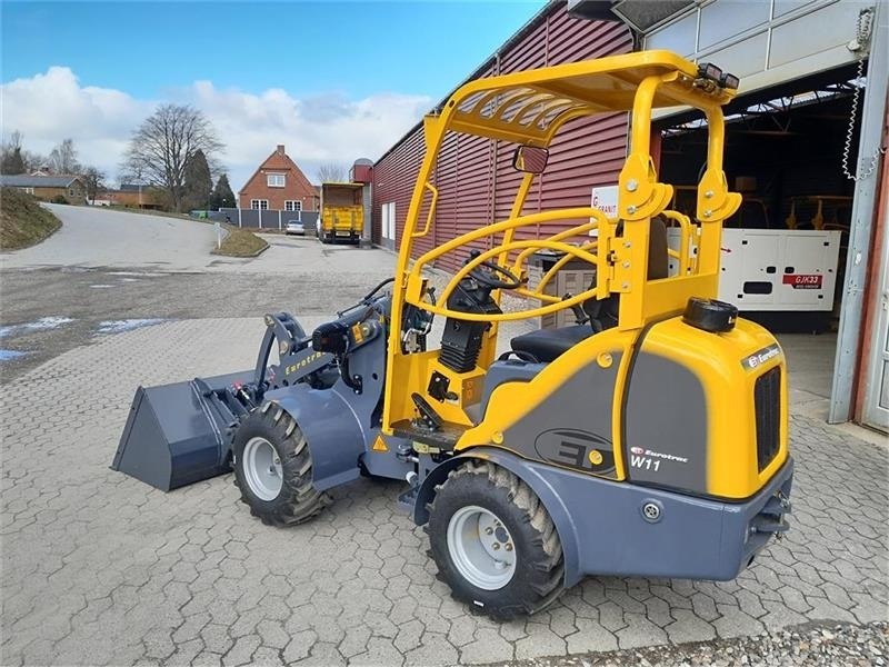 Compact loader Eurotrac W11 LAV TÅRN: picture 6
