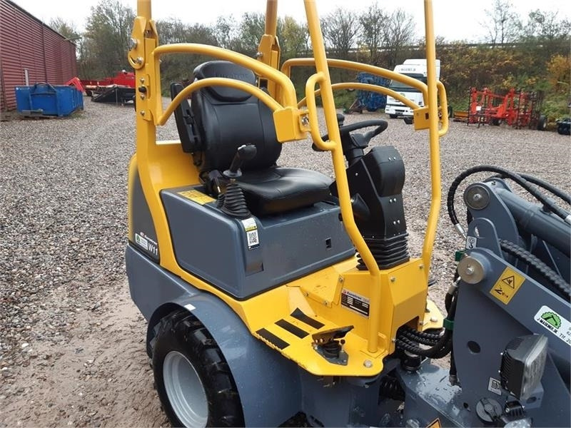 Compact loader Eurotrac W11 med lav tårn: picture 7