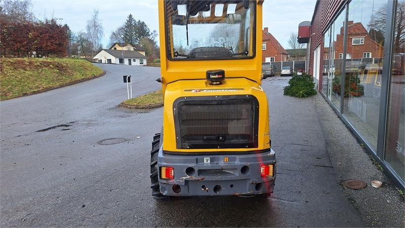 Eurotrac W12-F med kabine - Compact loader: picture 4 Eurotrac W12-F med kabine - Compact loader: picture 4