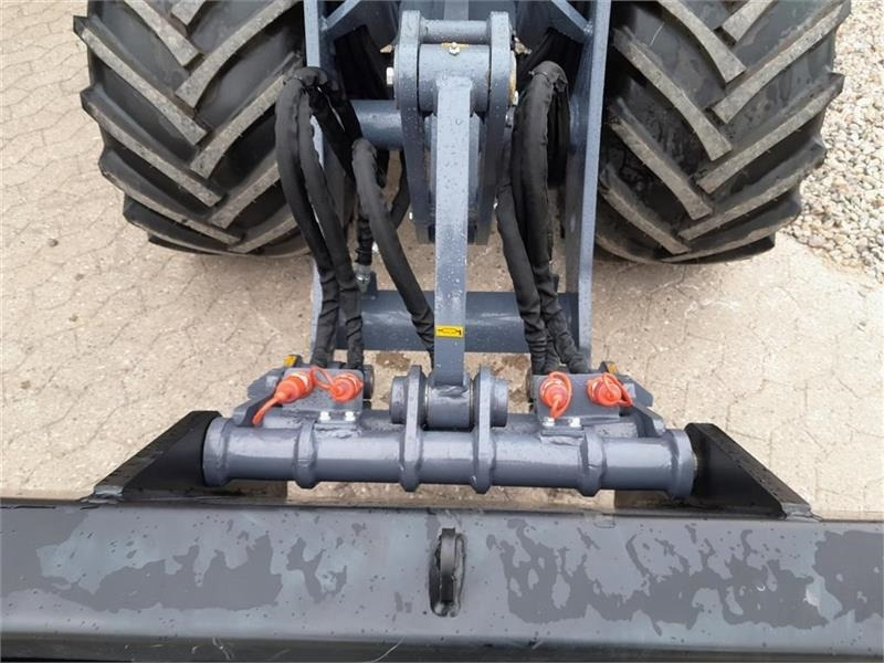 Eurotrac w13f - Compact loader: picture 4 Eurotrac w13f - Compact loader: picture 4