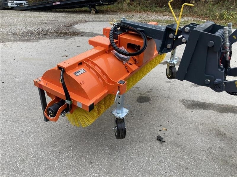 - - - J-Maskiner 180 - Broom: picture 1 - - - J-Maskiner 180 - Broom: picture 1