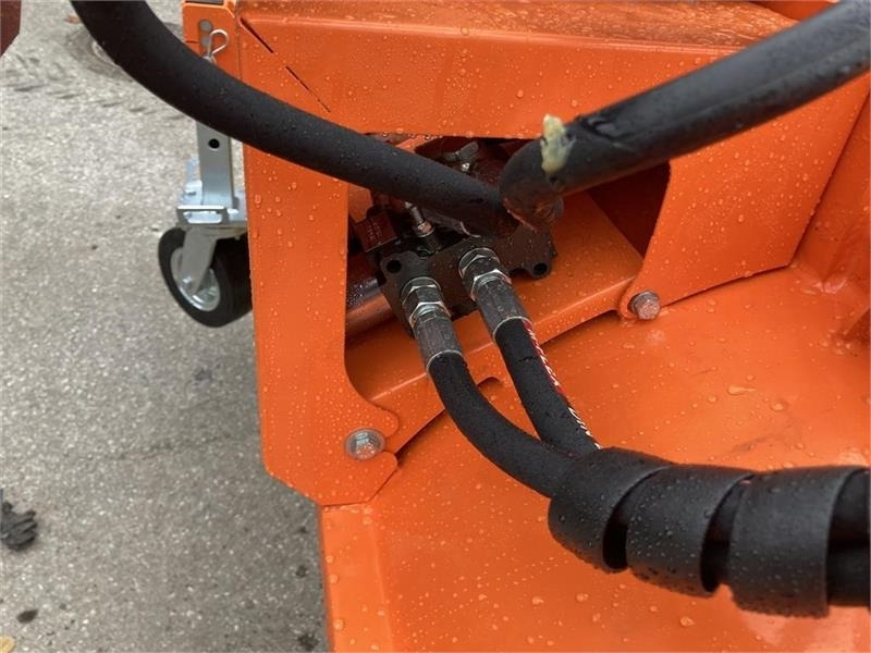 - - - J-Maskiner 180 - Broom: picture 5 - - - J-Maskiner 180 - Broom: picture 5