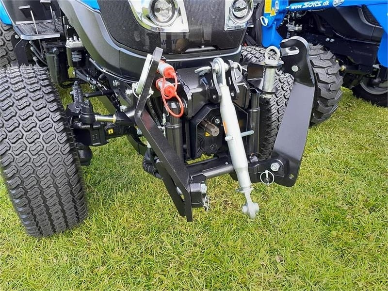 Municipal tractor Solis 26 hst frontlift: picture 6