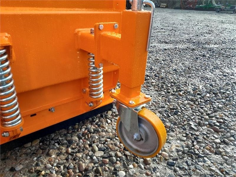 Snow plough for Agricultural machinery - - - fk machinery 330: picture 8 Snow plough for Agricultural machinery - - - fk machinery 330: picture 8