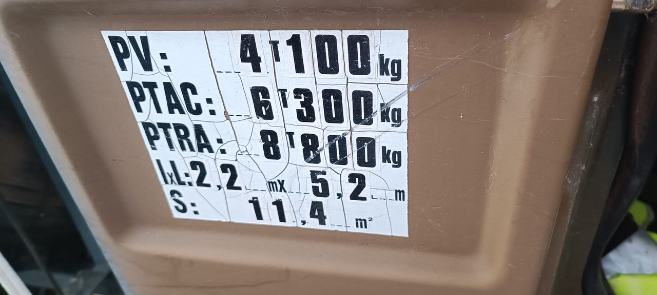 RVI TRM2000 - Dropside/ Flatbed truck: picture 5 RVI TRM2000 - Dropside/ Flatbed truck: picture 5