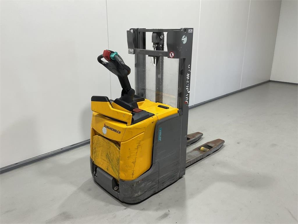Jungheinrich ERC 212 - Stacker: picture 2 Jungheinrich ERC 212 - Stacker: picture 2