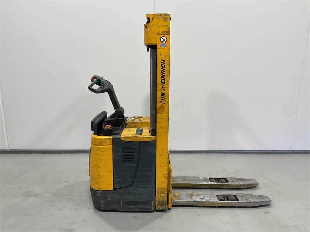 Jungheinrich ERC 214 - Stacker: picture 1 Jungheinrich ERC 214 - Stacker: picture 1