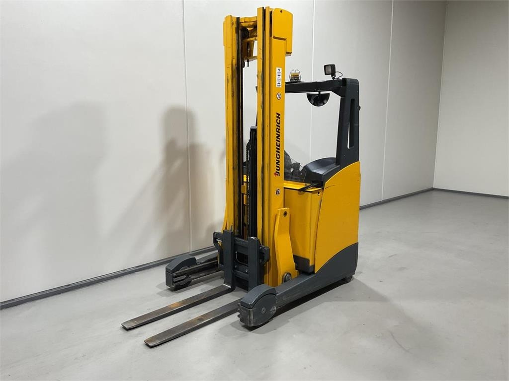 Jungheinrich ETV 214 - Reach truck: picture 4 Jungheinrich ETV 214 - Reach truck: picture 4